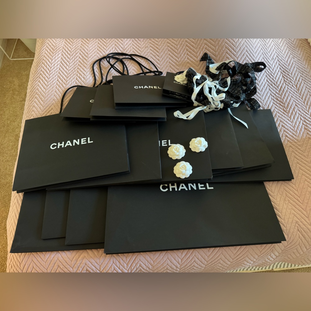 CHANEL Classic Shopping Bags